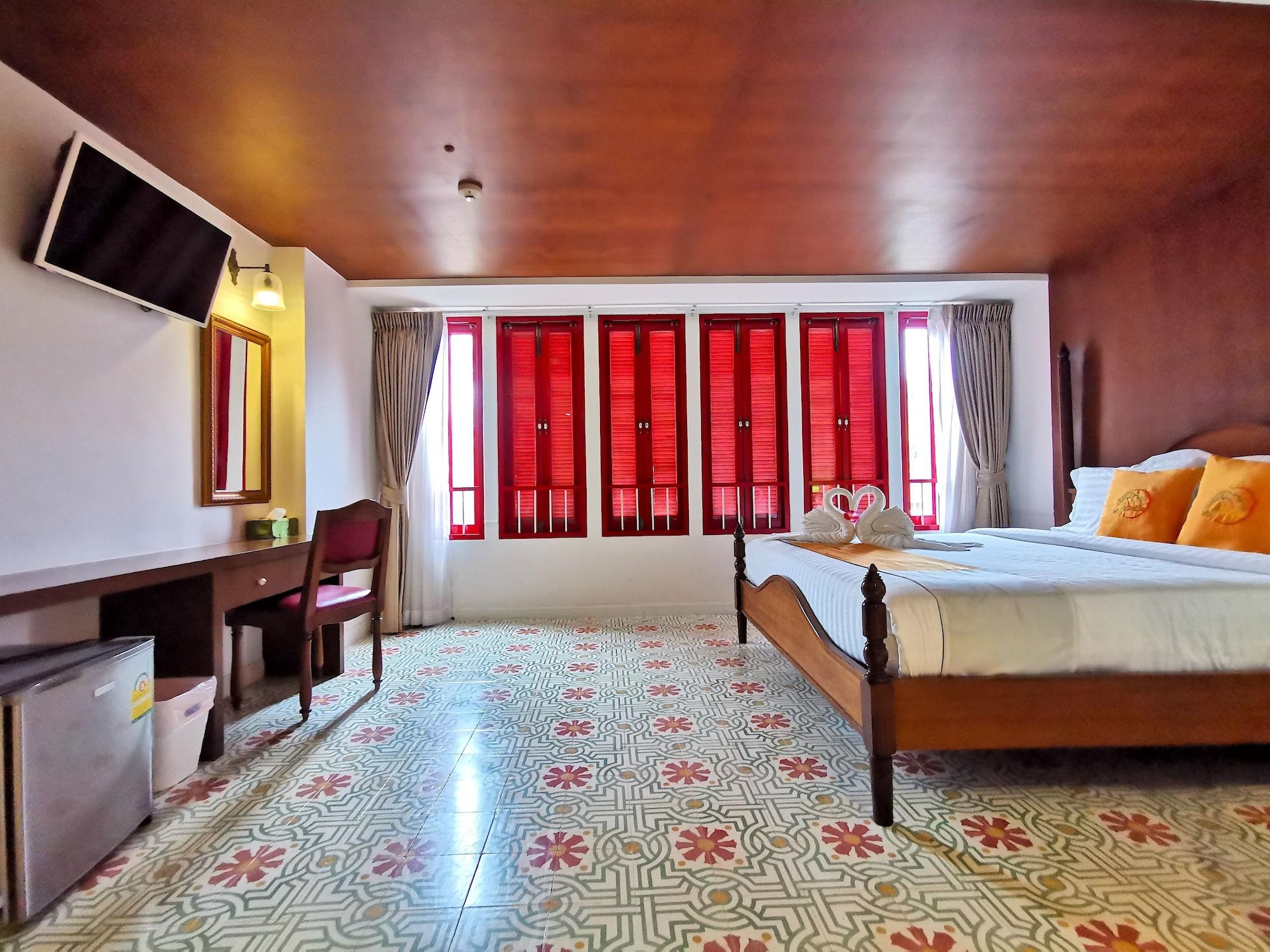 Lertnimit Boutique Hotel HHQ Buitenkant foto