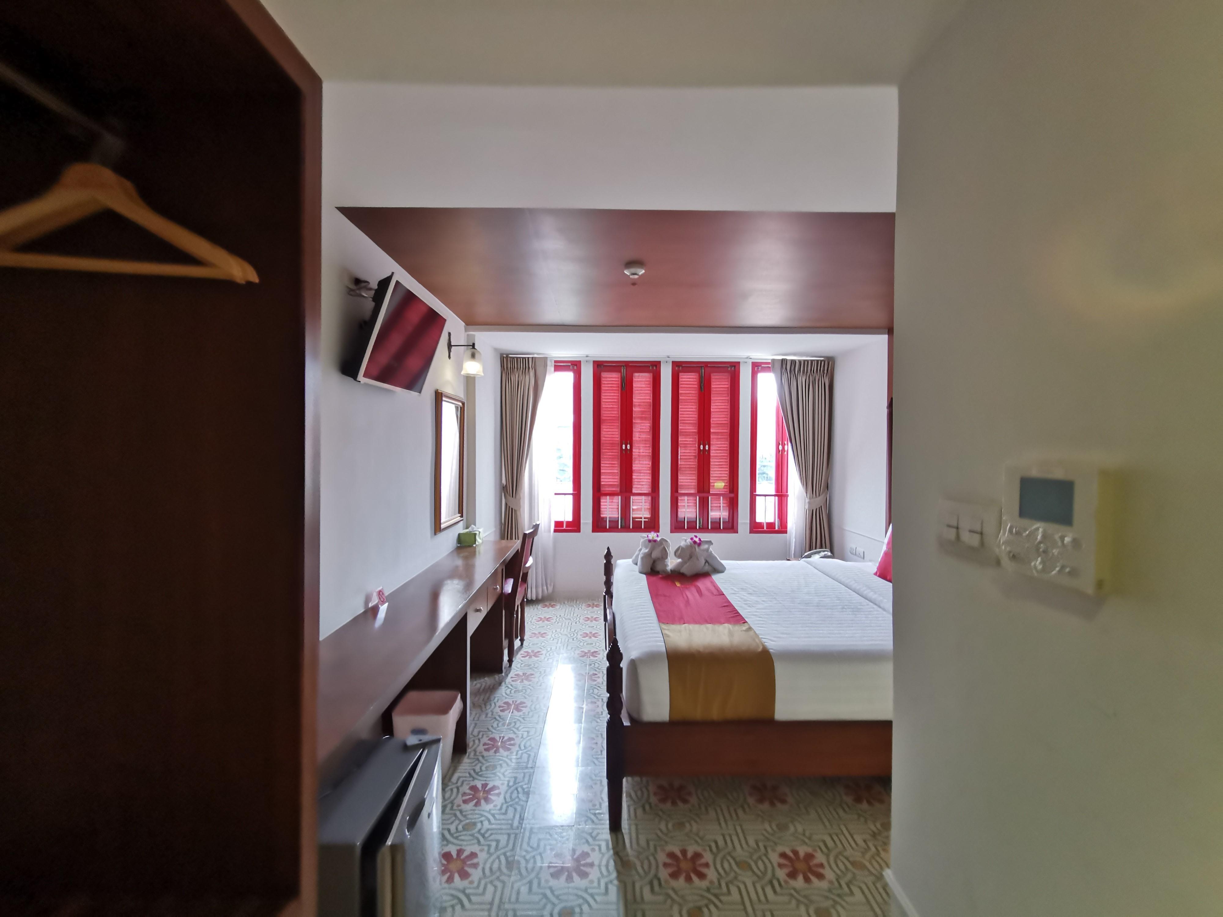 Lertnimit Boutique Hotel HHQ Buitenkant foto