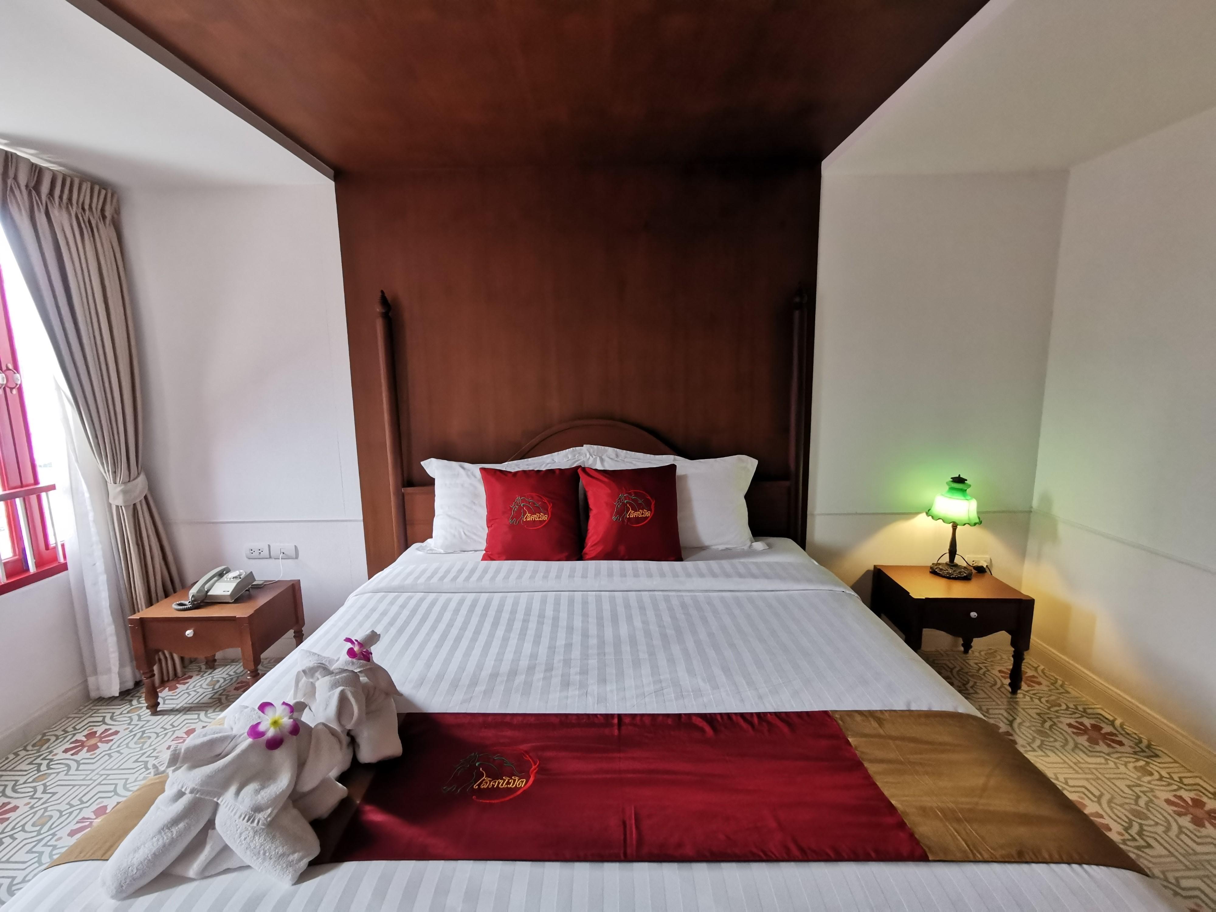 Lertnimit Boutique Hotel HHQ Buitenkant foto