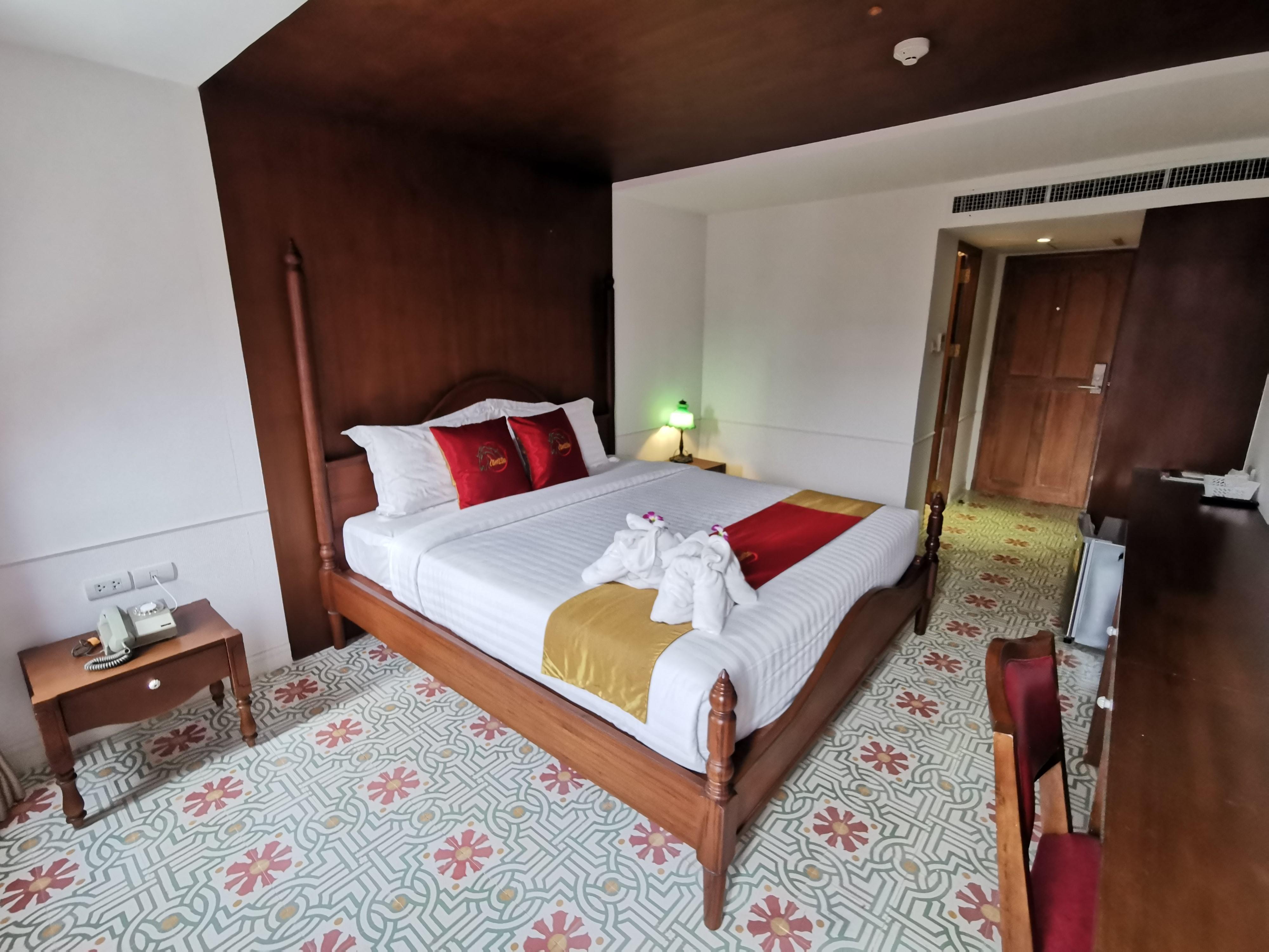 Lertnimit Boutique Hotel HHQ Buitenkant foto