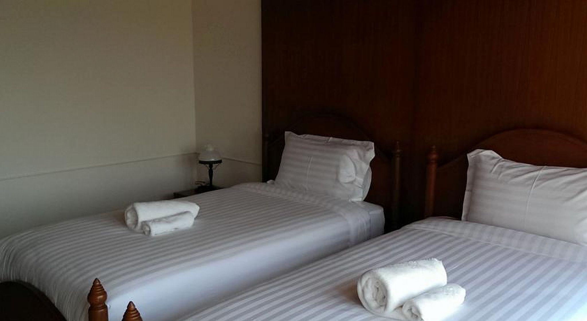 Lertnimit Boutique Hotel HHQ Buitenkant foto